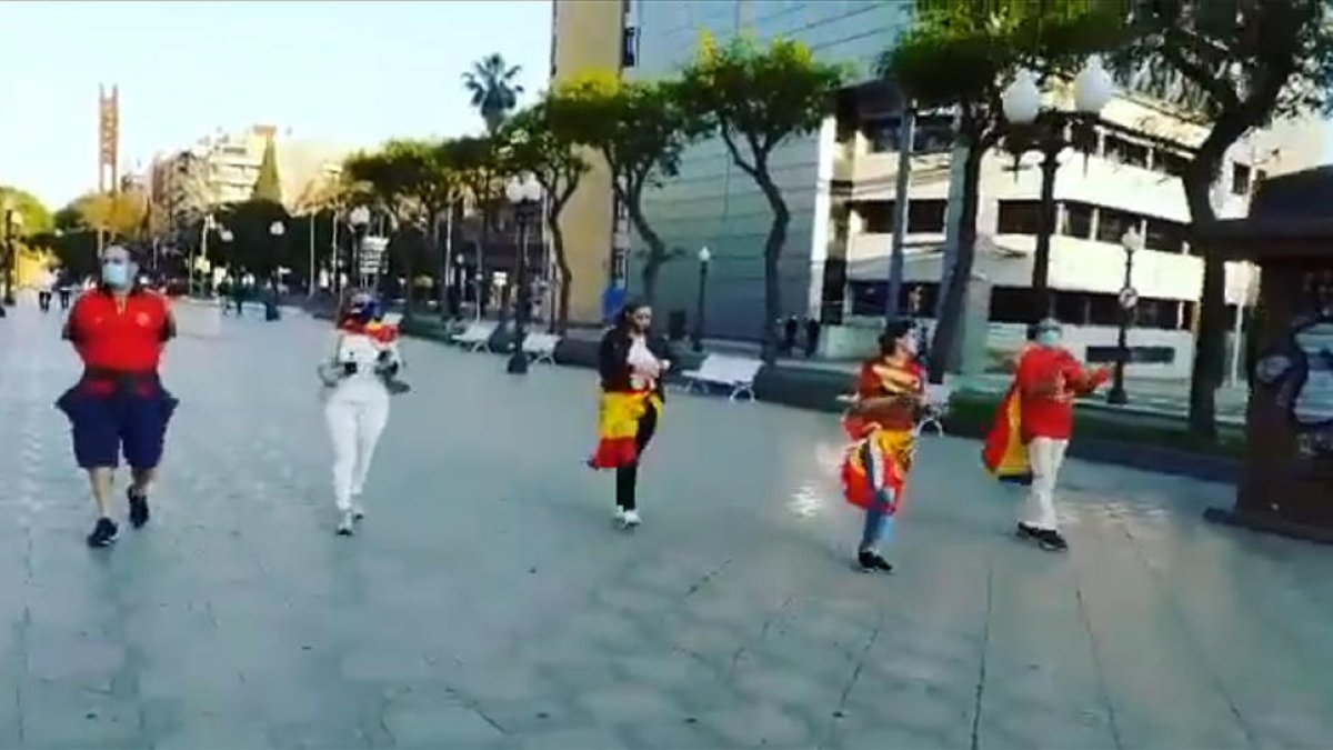 Participants a la protesta contra el Govern espanyol convocada per Vox a Tarragona el passat diumenge.