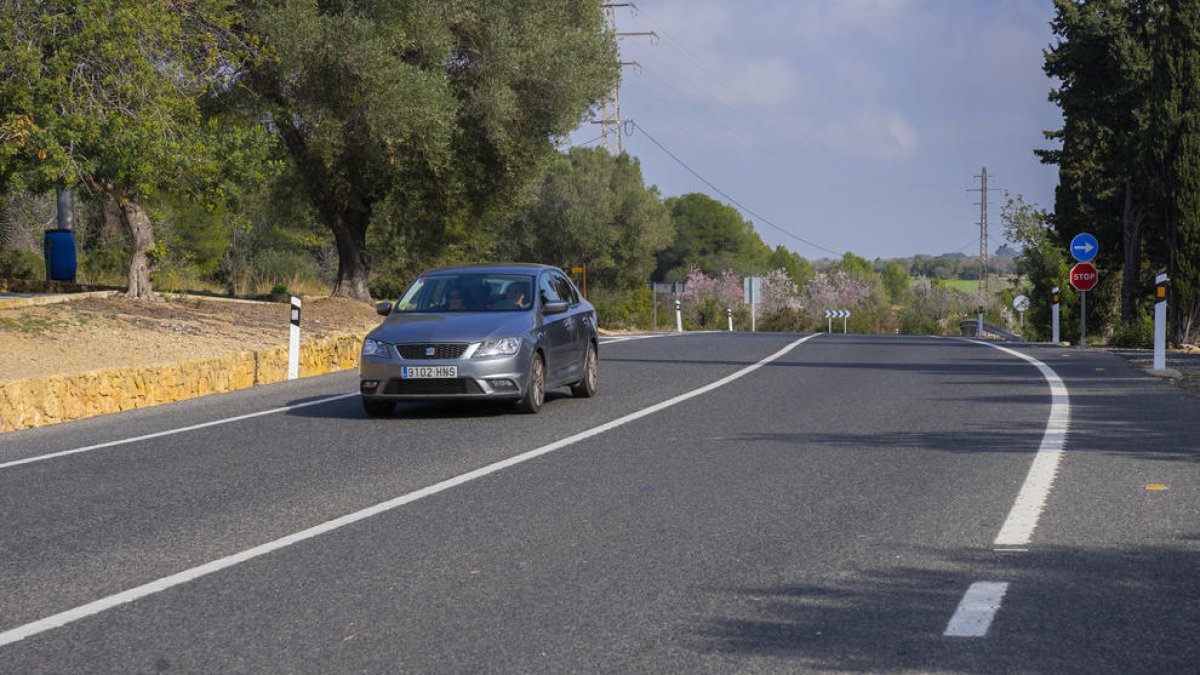 La propuesta del gobierno consiste en hacer los carriles más estrechos, reducir la velocidad de circulación y ganar espacio para bicis y peatones.