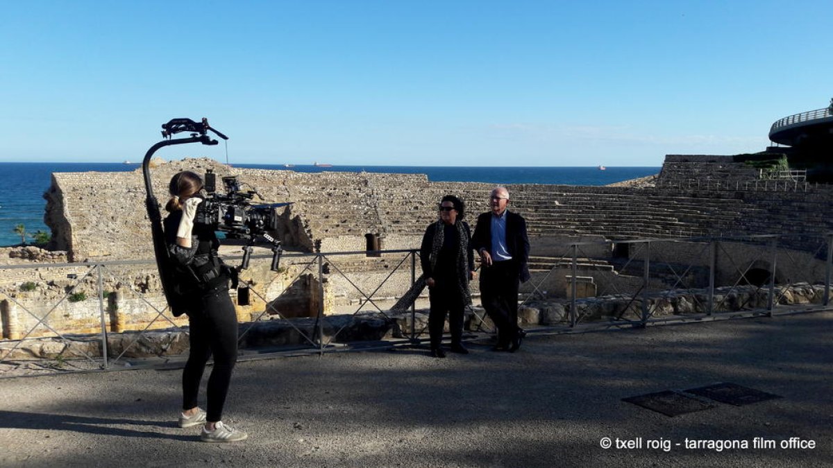 Paco Zapater y su mujer durante el rodaje de la película en el Anfiteatro romano de la ciudad.