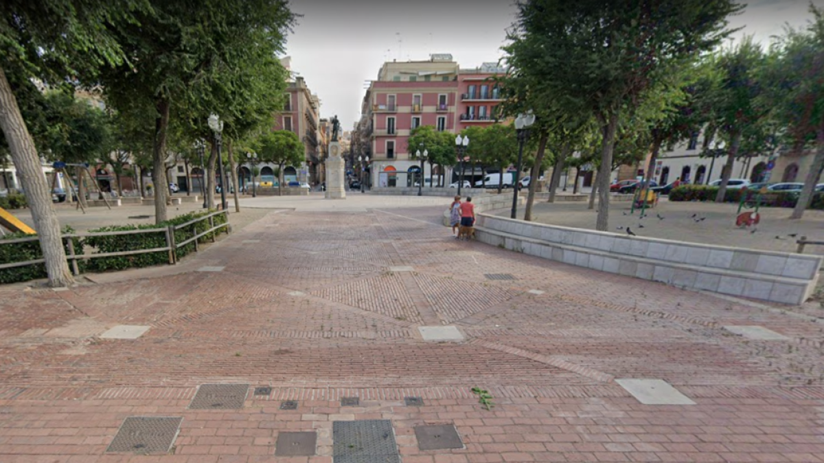 L'associació descarta que la plaça sigui ocupada per més d'una atracció de fira.