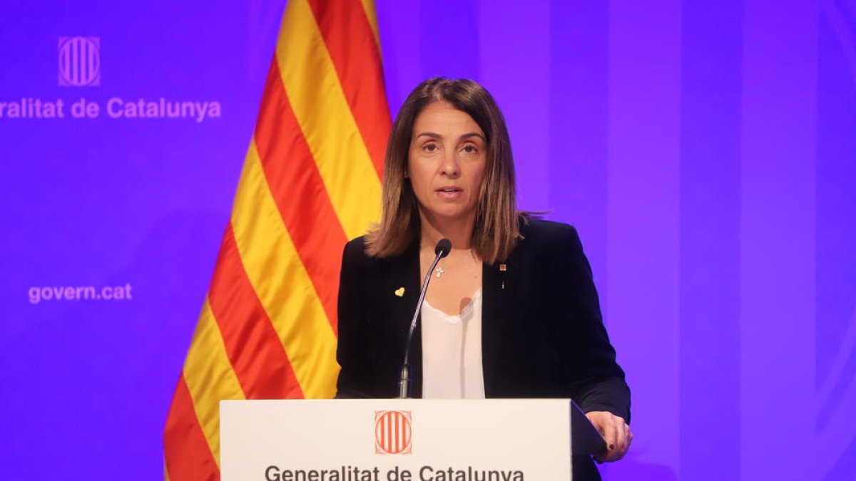 La portaveu del Govern i consellera de la Presidència, Meritxell Budó, en roda de premsa.