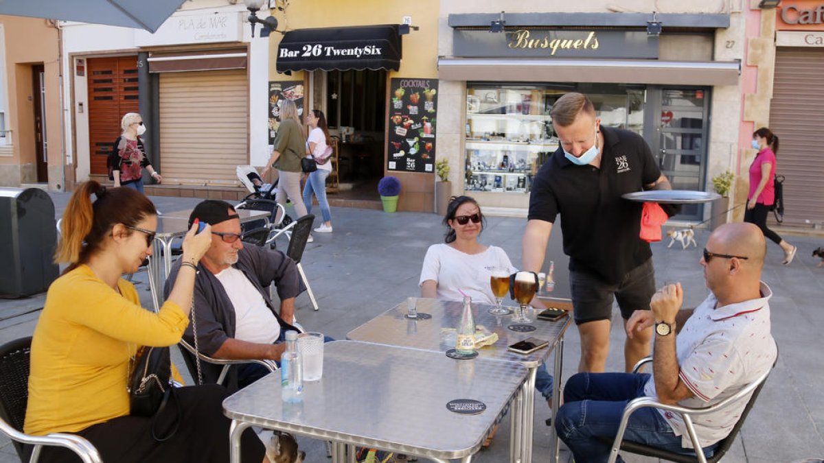 La terrassa d'un bar.