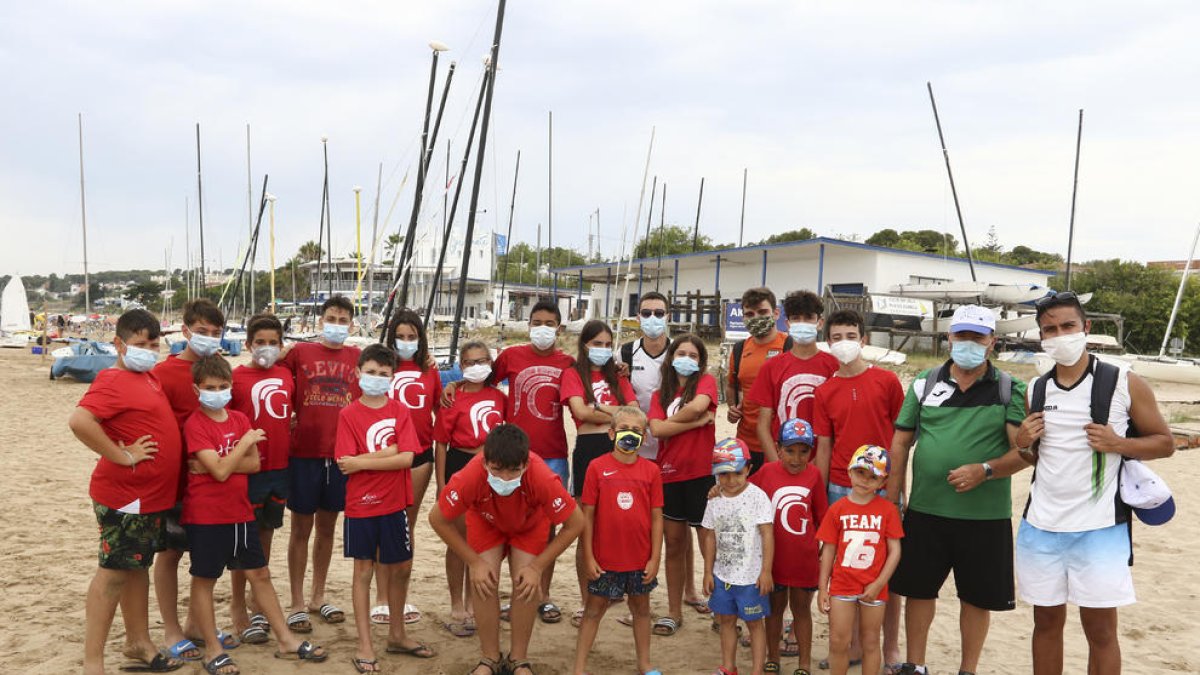 La actividad ha reunido a un centenar de personas.