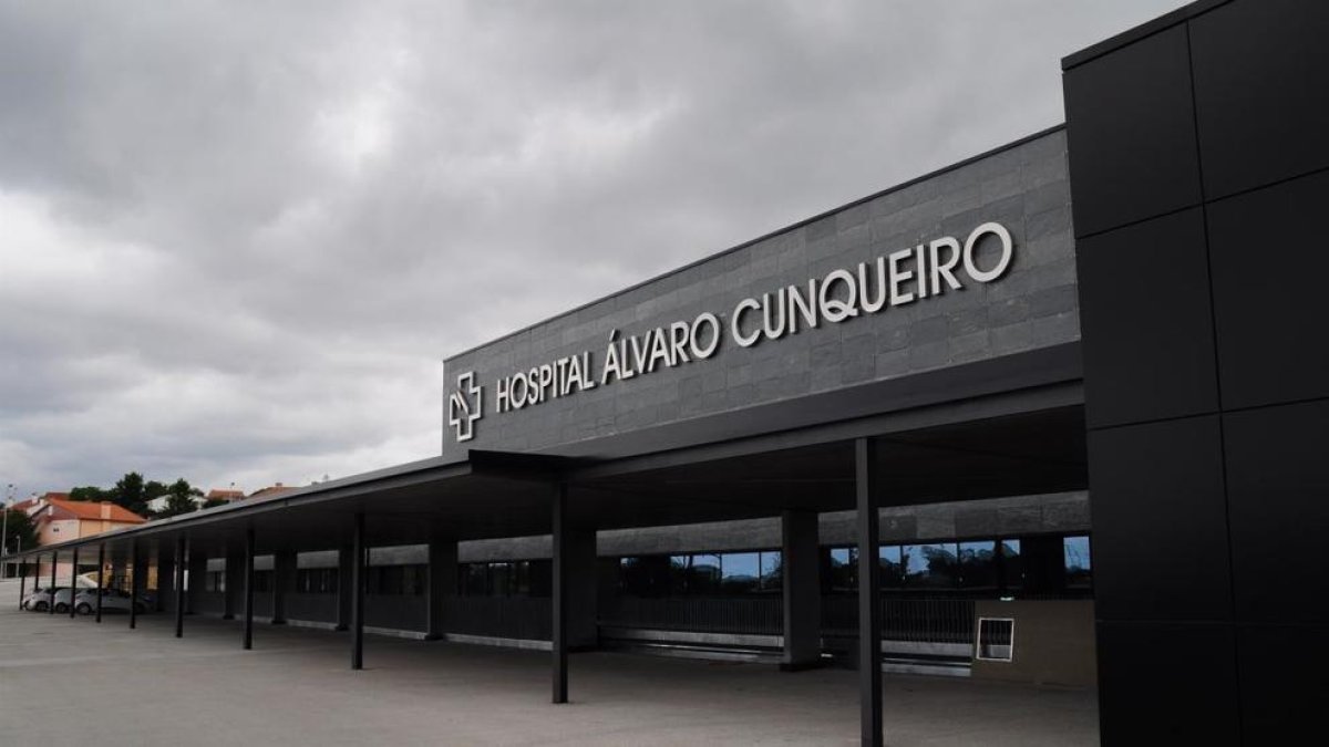 Los abuelos fueron trasladados al hospital Álvaro Cunqueiro de Vigo.