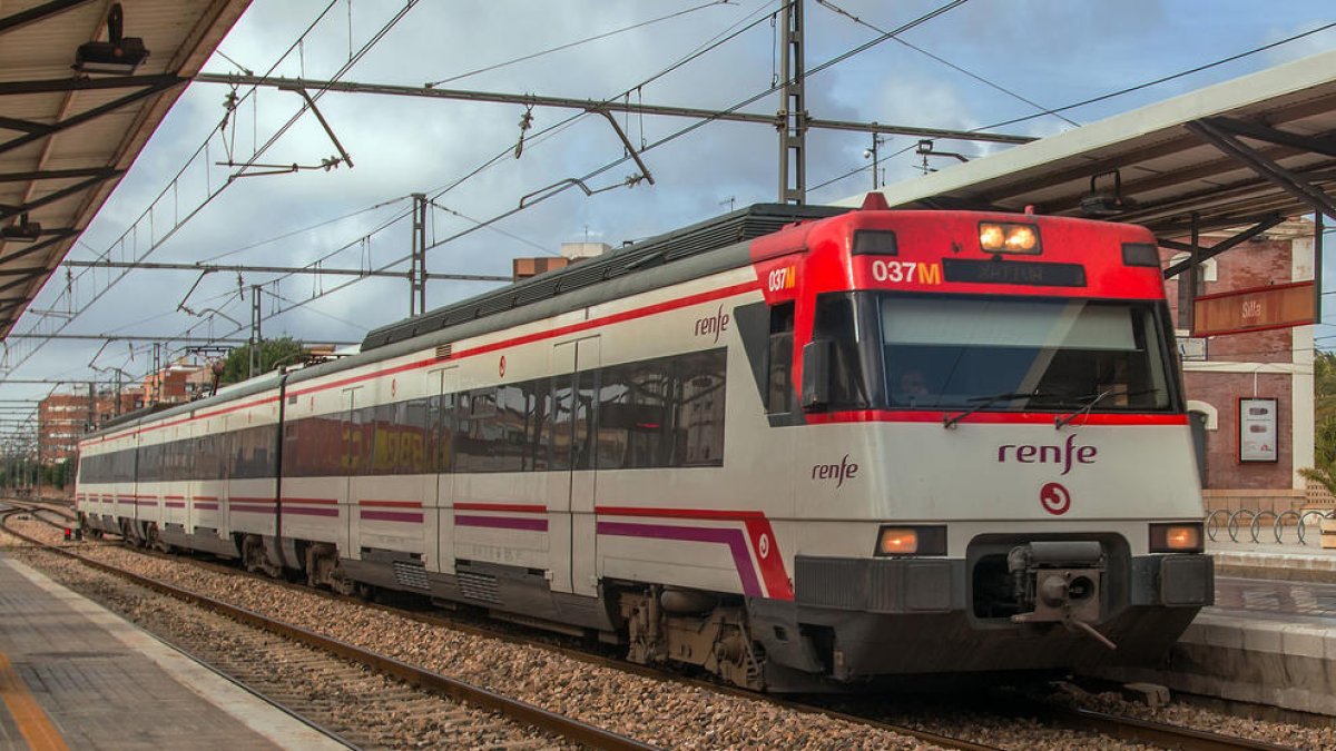 Imagen de un tren de Cercanías de Renfe.