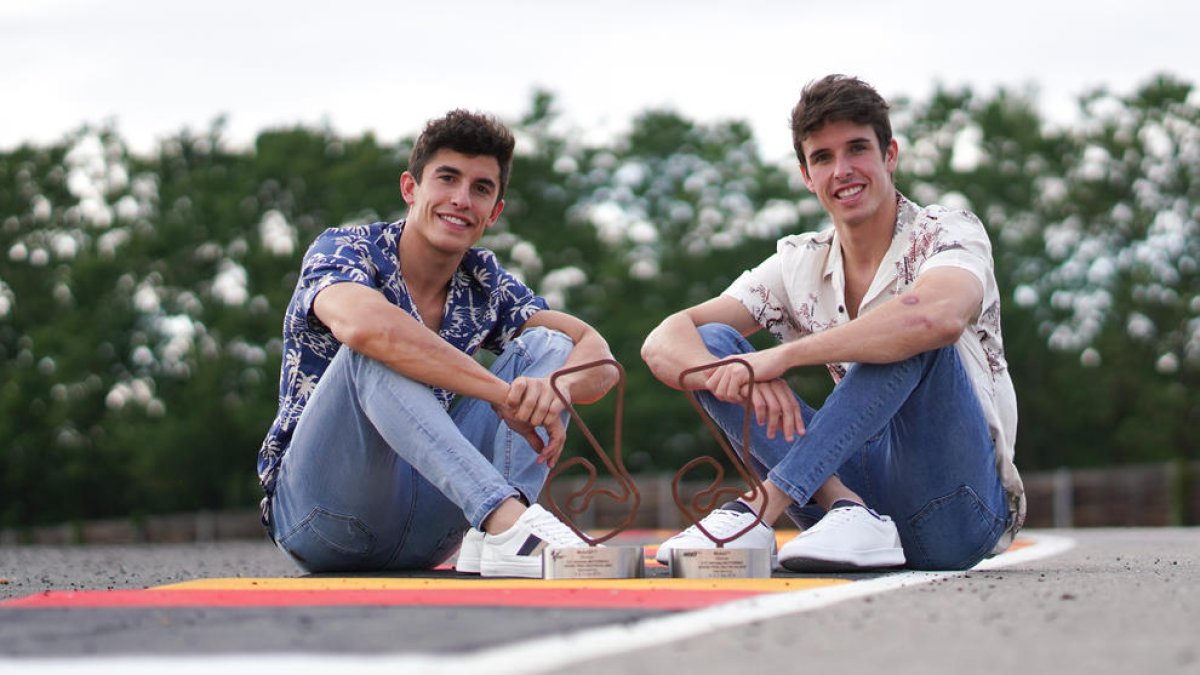 Los hermanos Marc y Àlex Márquez, en una imagen de archivo.