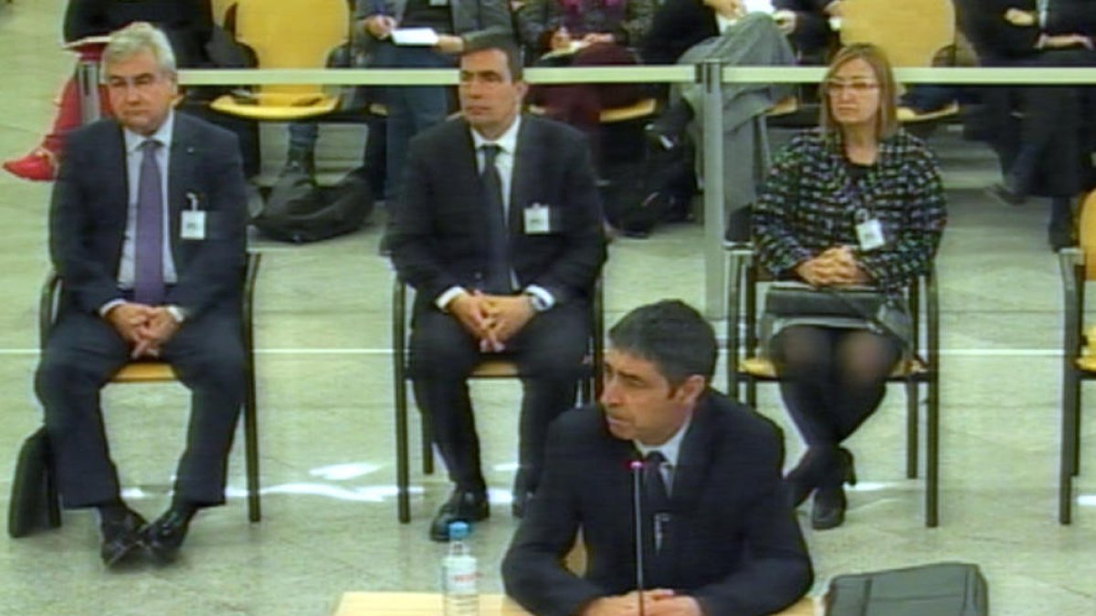 El major Josep Lluís Trapero durant la seva declaració al judici de l'Audiència Nacional aquest 20 de gener del 2020