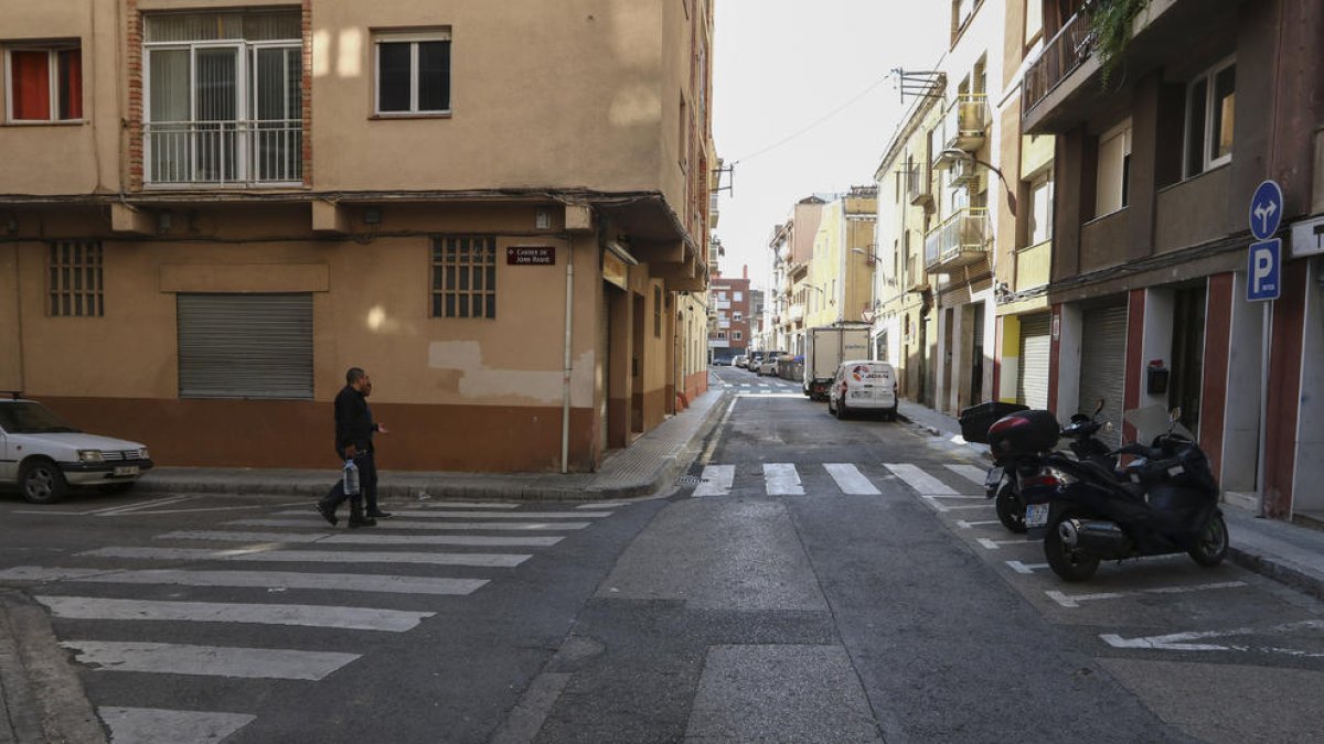 En total, ha previsto intervenir sobre unos 2.700 metros cuadrados de superficie.