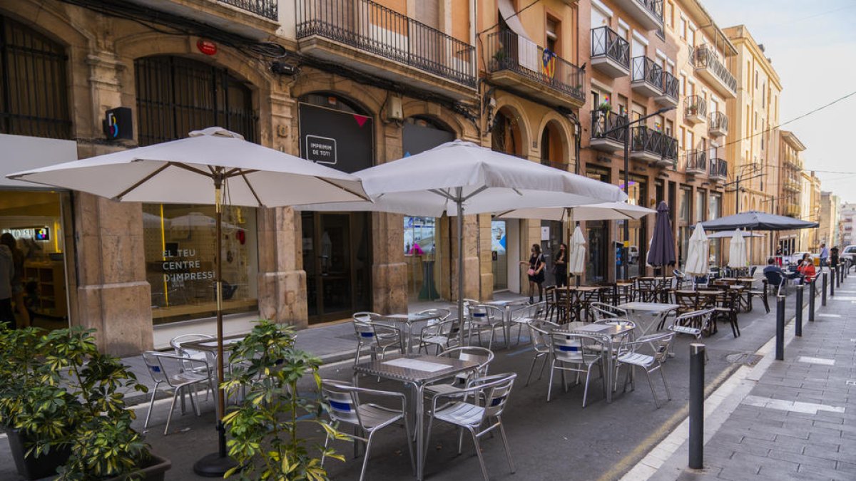 L'arribada del fred pot complicar la delicada situació en la qual es troba el sector de l'hostaleria.