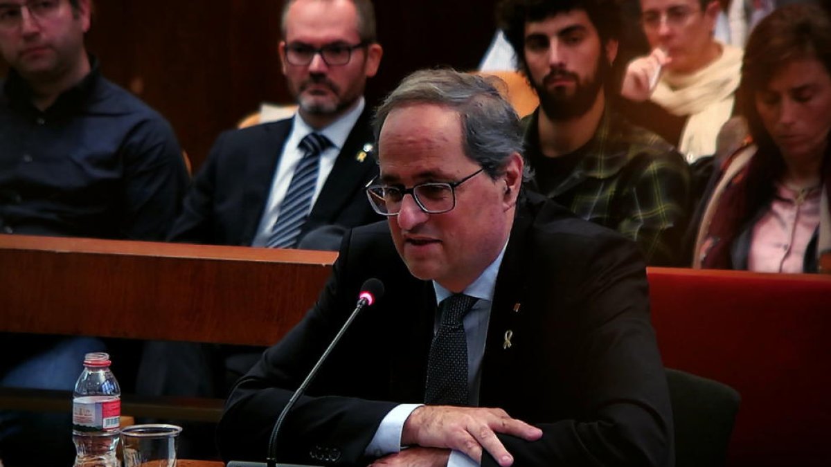 Quim Torra, responent a les preguntes del seu advocat durant el judici al TSJC per desobediència.