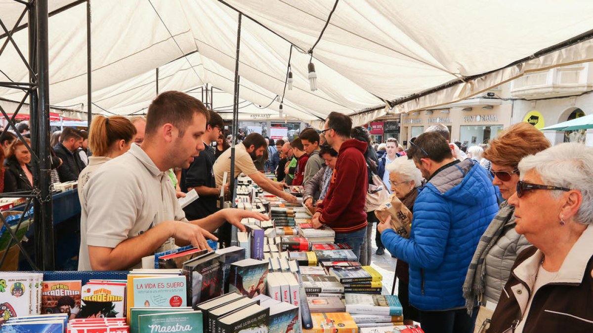 La plaza Mercadal de Reus no lucirá este próximo 23 de abril como otros años.