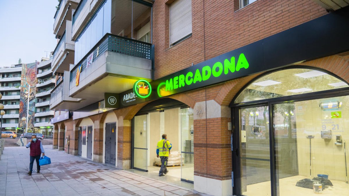 El Mercadona de President Macià responde a un nuevo modelo.