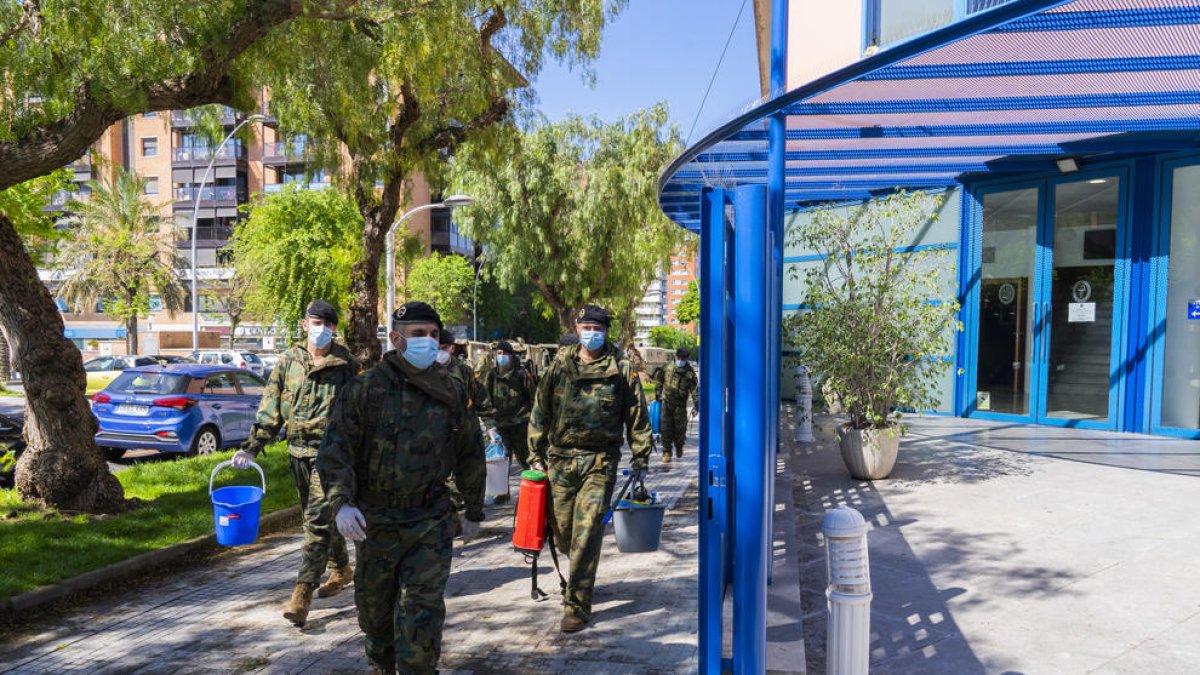 Soldats que van participar en l'acció de desinfecció.