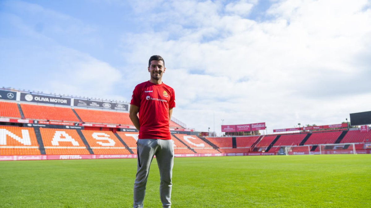 Bonilla se ha convertido en un futbolista indiscutible para Toni Seligrat, que esta temporada lo sitúa en el centro del campo.