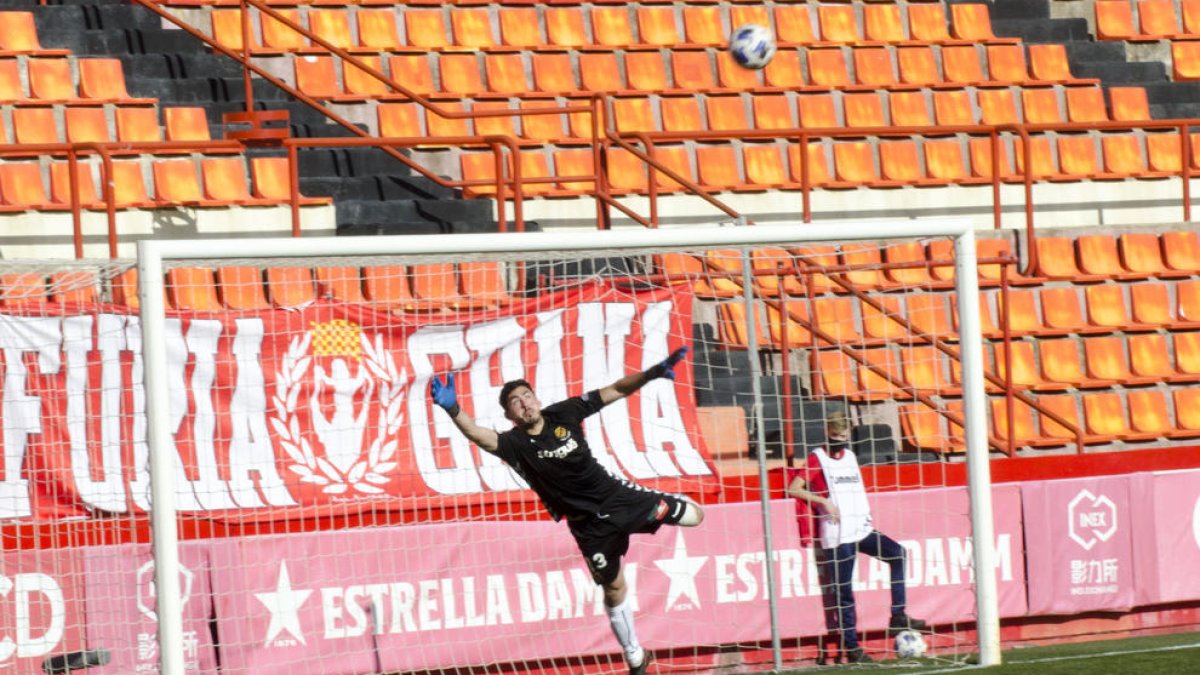 Gonzi, durante el Nàstic-Barça B.