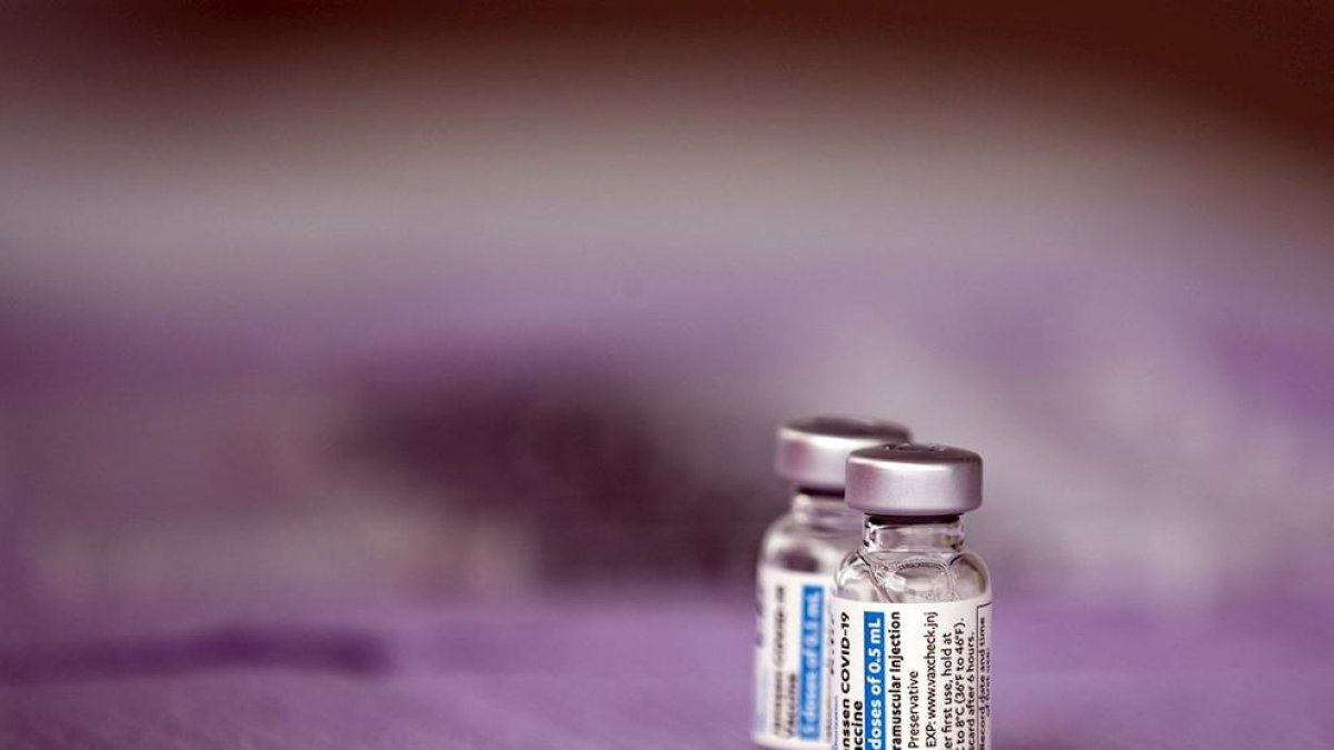 La vacuna de Janssen es de monodosis y se administrará a la poblacio de más edad.