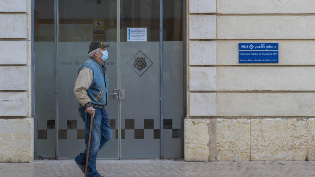 La comissaria de proximitat del carrer Sant Joan, ara tancada.