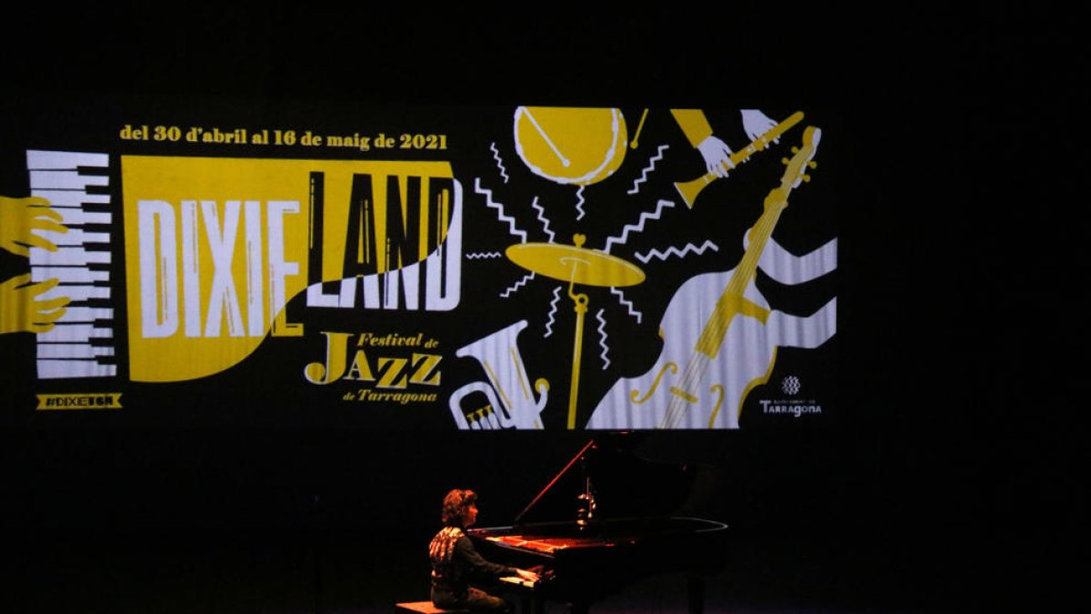 El pianista Marco Mezquida al festival Dixieland en Tarragona.