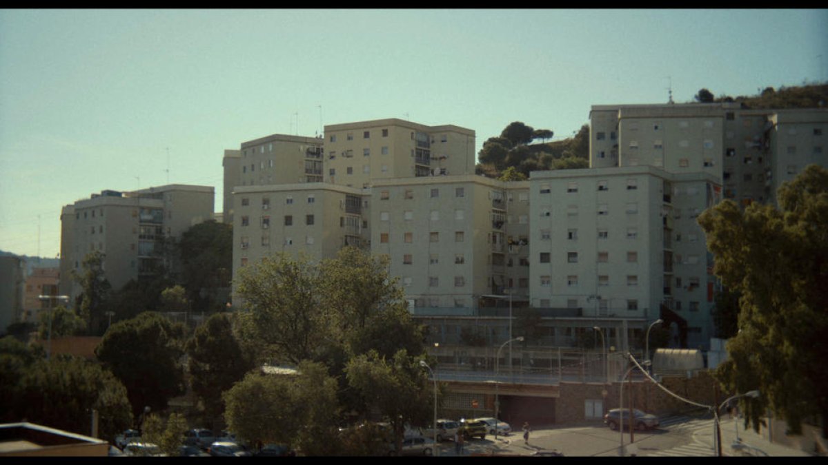 Una imatge històrica de Santa Coloma de Gramenet, escenari del documental 'Perifèria'.