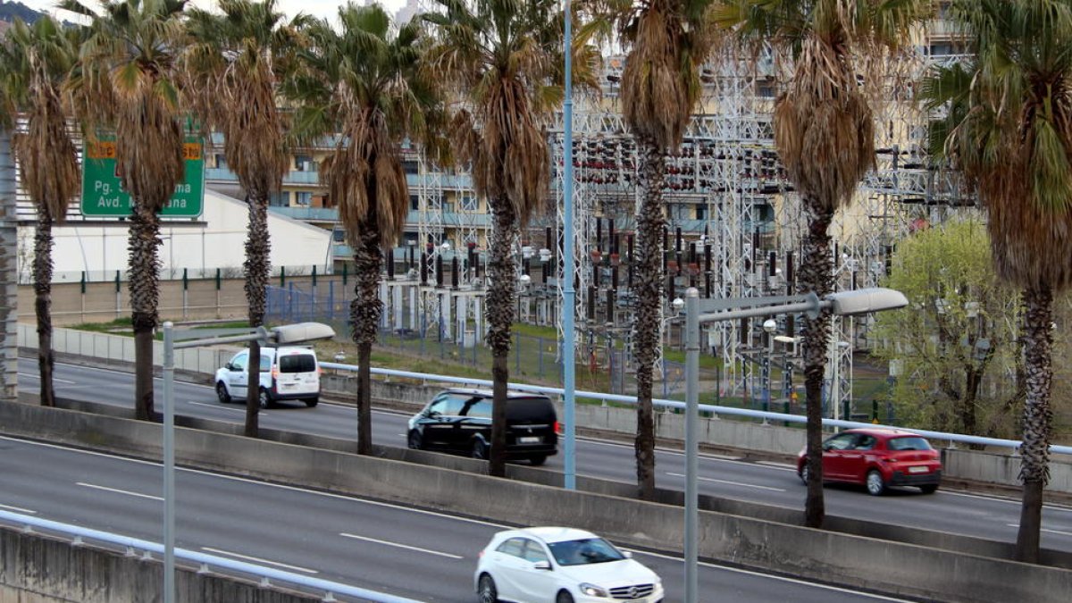 Imatge de la Ronda Litoral a tocar del Nus de la Trinitat.