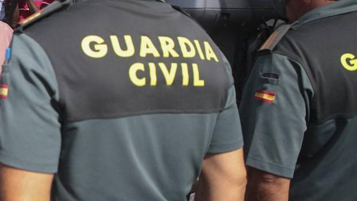 Agentes de la Guardia Civil.