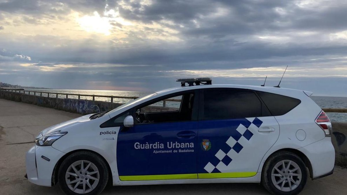 Imatge d'arxiu d'un vehicle de la Guàrdia Urbana de Badalona.