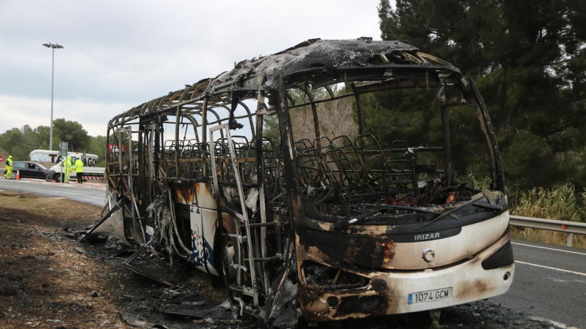 Estat en que va quedar el bus.