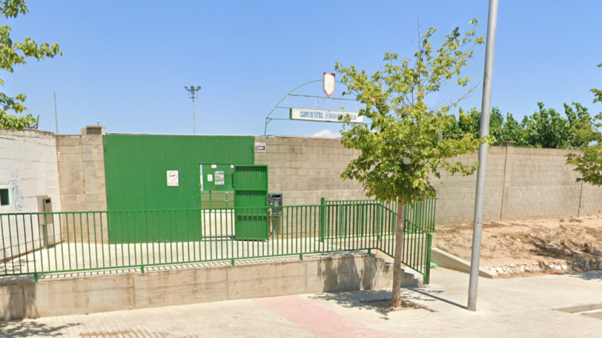 La entrada del Estadio Ortega Parejo de Campclar.
