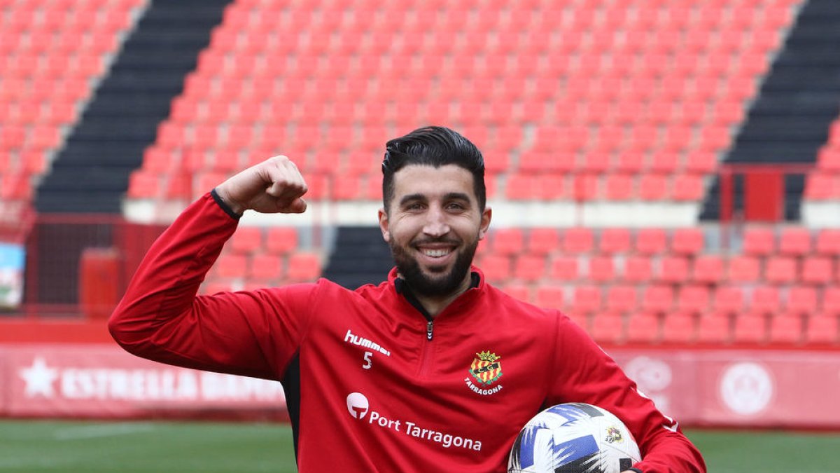 Marc Trilles, en el Nou Estadi, donde espera triunfar esta temporada con la camiseta del Nàstic y donde quiere demostrar de qué es capaz.