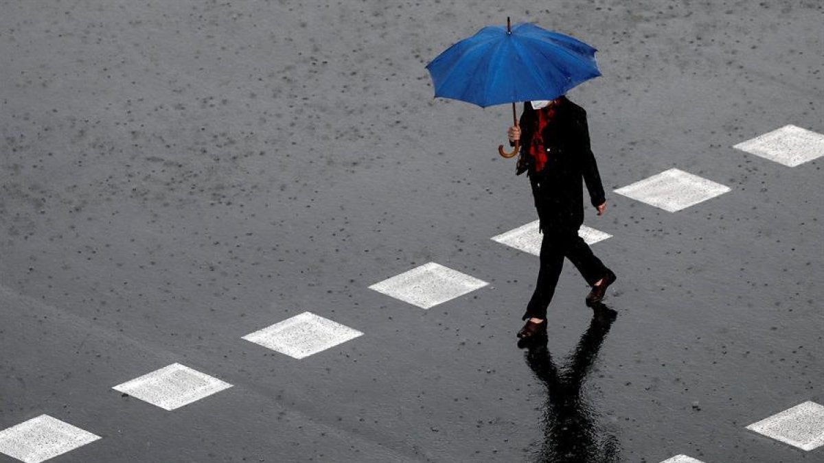 La previsió de pluja s'allarga fins aquest dissabte.