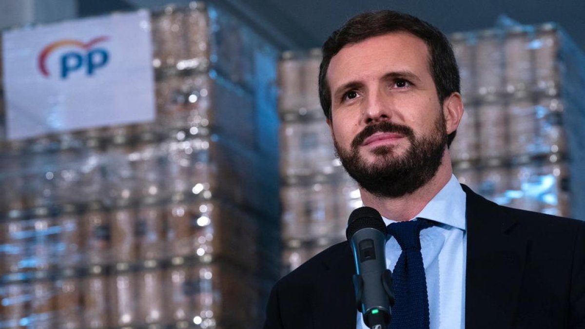 El president del PP, Pablo Casado, al Banc dels Aliments de Reus el 27 de novembre de 2020