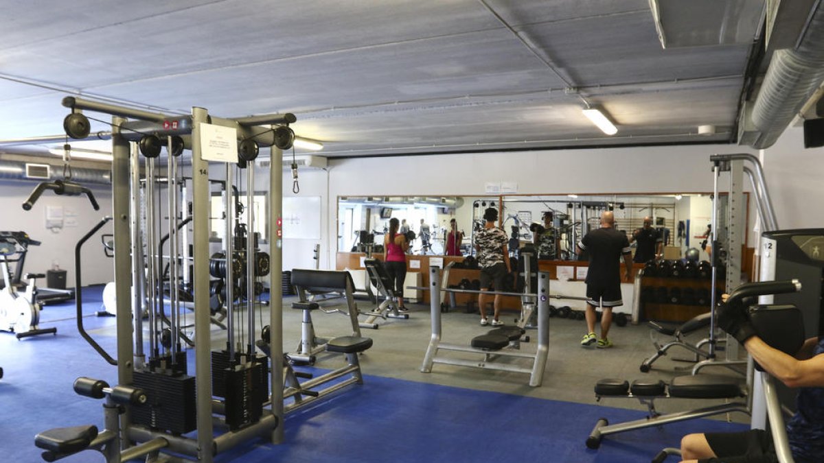 El gimnàs del Serrallo és un dels equipaments que funciona actualment al 30%.