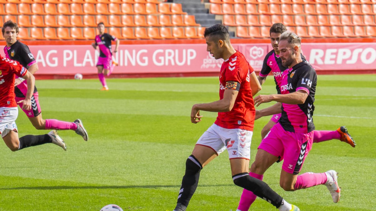 Gerard Oliva, durante el Nàstic-L'Hospitalet.