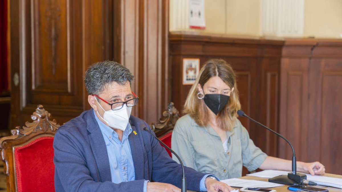 Imagen de Castaño i Aguilar durante la rueda de prensa de ayer para valorar la situación del colectivo.