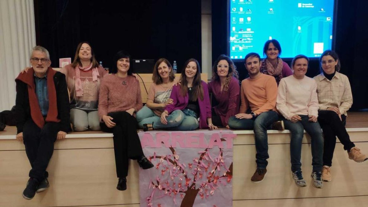 Una de les sessions organitzades per l'entitat de suport al càncer de mama.