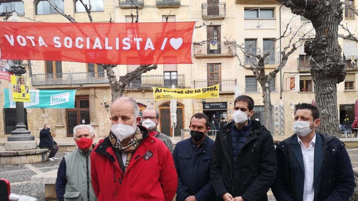 Acto de campaña del Partido dels Socialistes, con la presencia de Viñuales, en Montblanc.