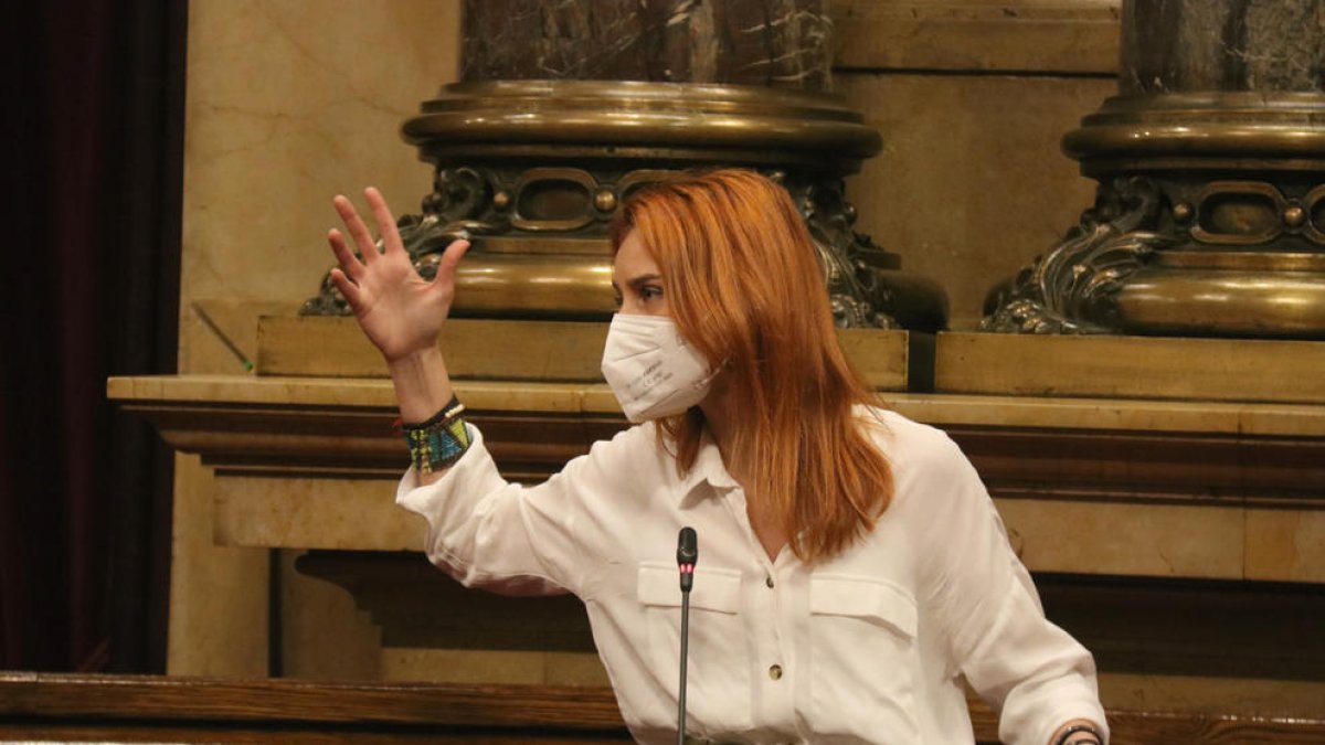 La presidenta del grupo parlamentario de En Comú Podem, Jéssica Albiach, durante la sesión de control en el Gobierno.