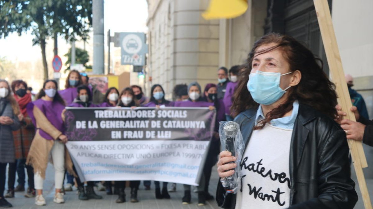 Una manifestación de la Plataforma de Interinos de Cataluña el pasado mes de enero en Barcelona.