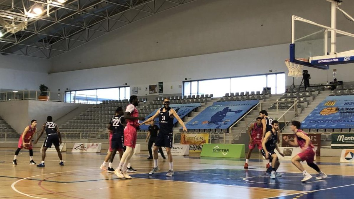 El CB Cornellà corta la racha del CBT (74-65)