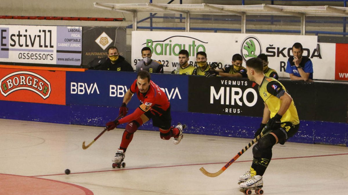 Joan Salvat, durante el Reus Deportiu-Mataró.