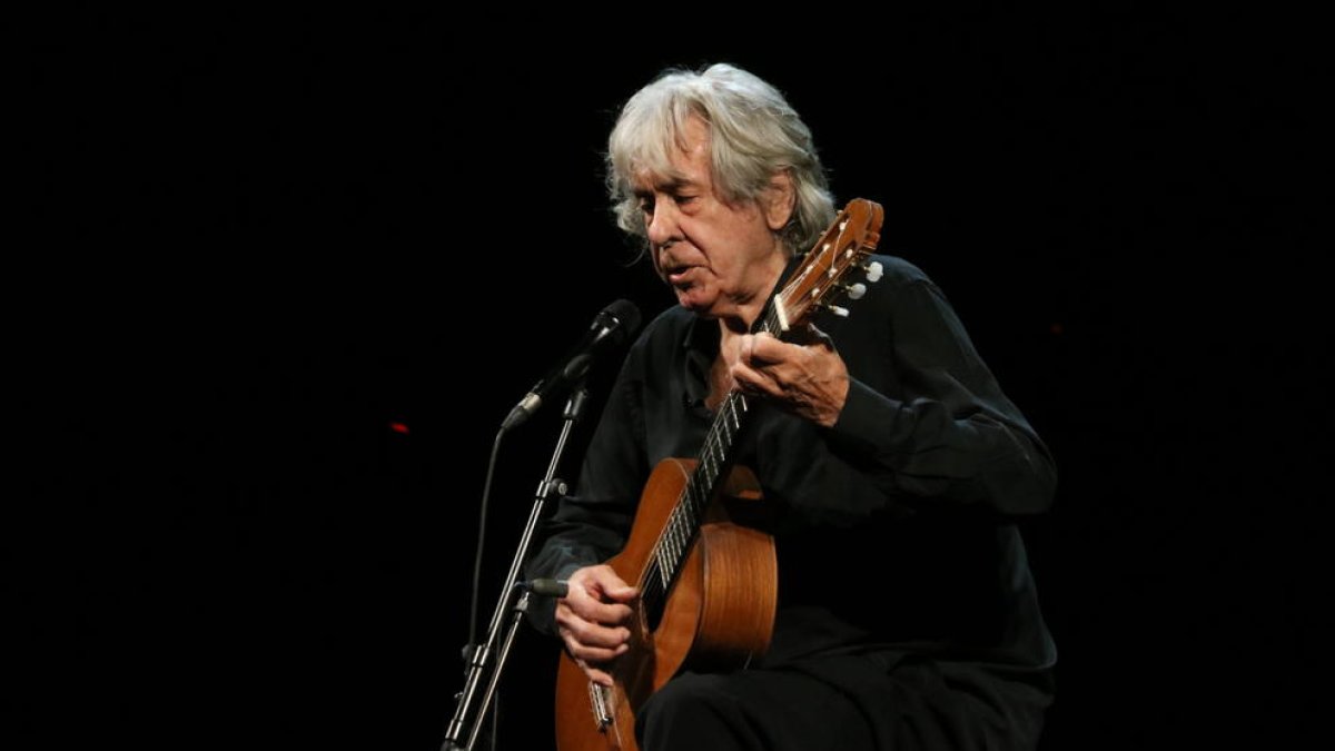 El cantautor Paco Ibáñez ha tancat la gira '50 anys de l'Olympia' al Palau de la Música.
