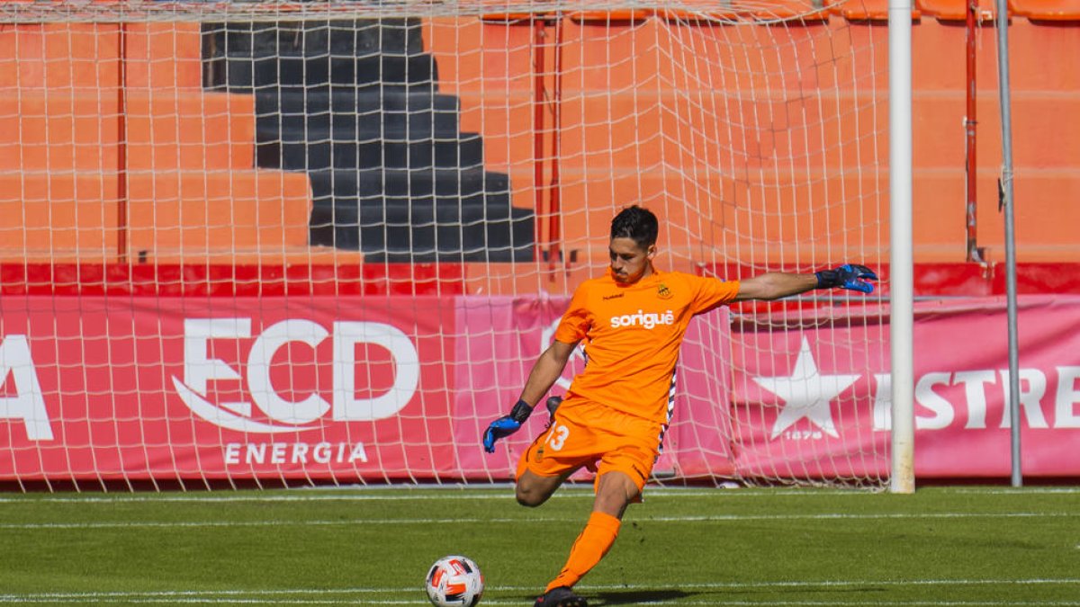 Gonzi, durante el Nàstic-Olot de esta temporada, que finalizó con 2-0 y, por lo tanto, sin que el meta encajara ninguna diana.