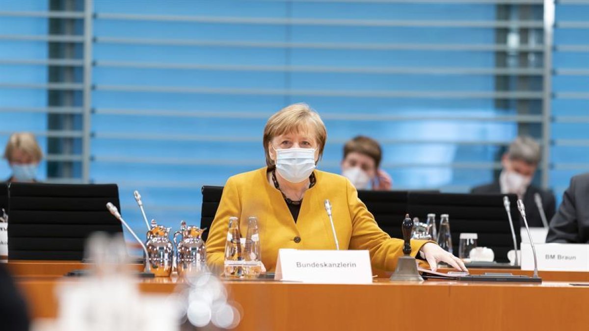 La canciller alemana, Angela Merkel, en la reunión de su gabinete este miércoles en Berlín.