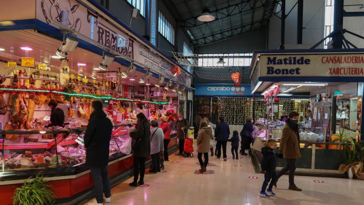 L'interior del Mercat Central, ahir al matí.