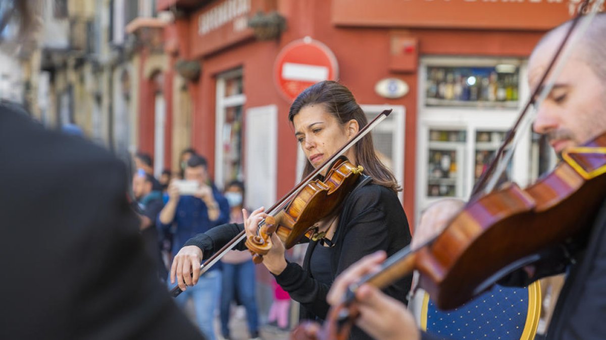 El concert de Tarragona va recordar les víctimes de la pandèmia.