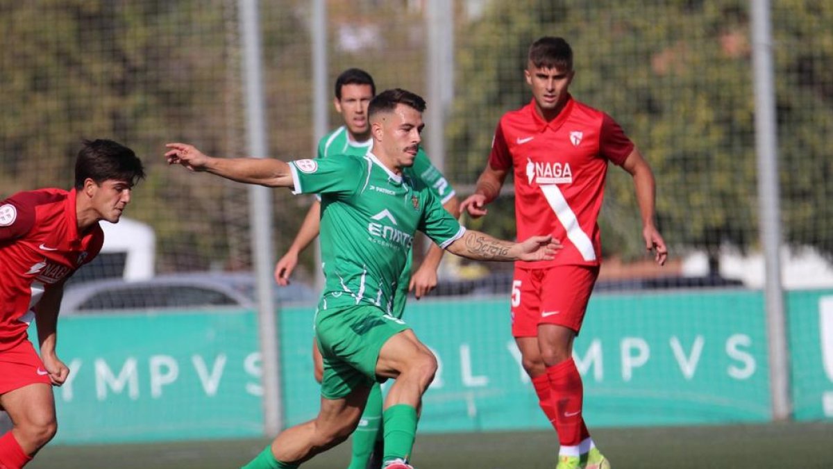 El último partido del Cornellà jugado de local acabó con derrota (1-2) contra el Sevilla Atlético.