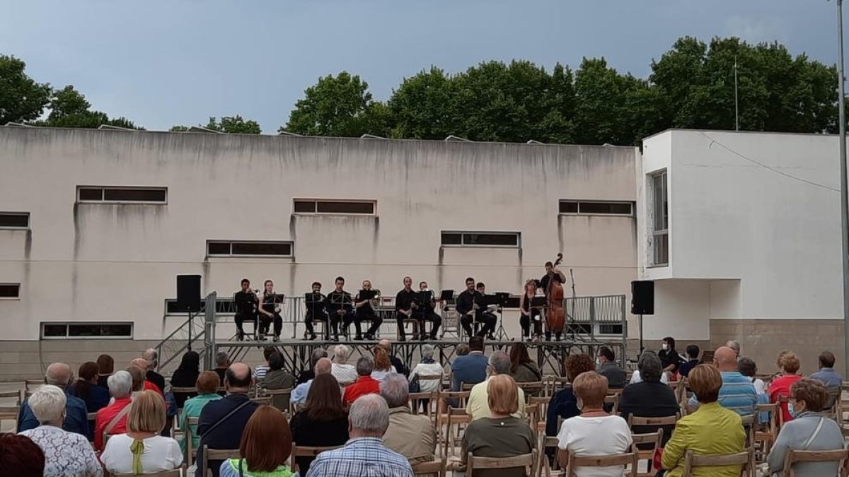 El concert organitzat per la Colla Sardanista Rosa de Reus amb motiu de la Festa Major.