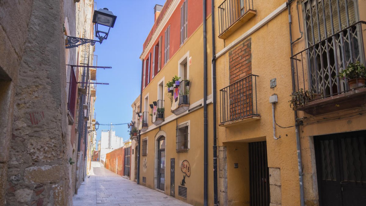 Imatge d'arxiu del 27 de juliol d'un pis tapiat al número 17 del carrer dels Ferrers, a la Part Alta, després d'un intent d'ocupació.