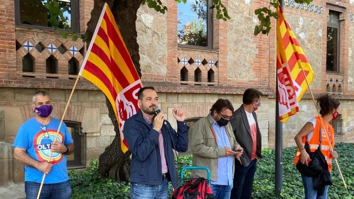 Imagen de la protesta ante la consellería de Salut.