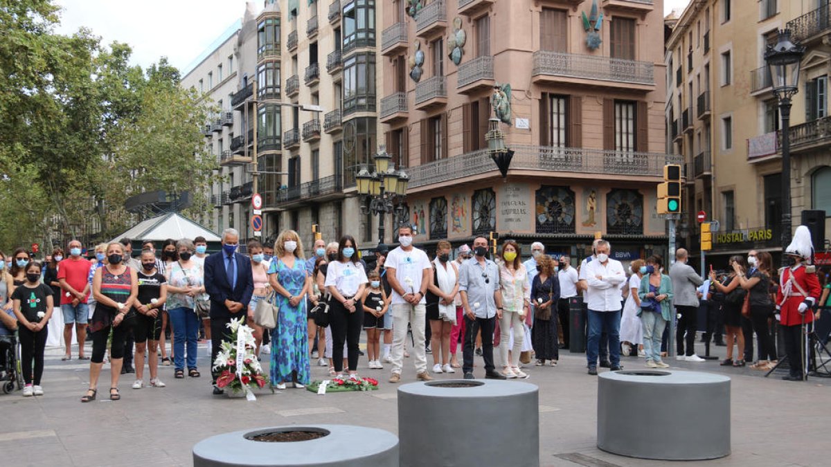 Pla general de la Rambla de Barcelona, on s'ha fet l'acte d'homenatge a les víctimes dels atemptats del 17-A.